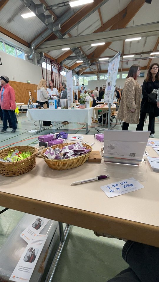 Unser Infostand aus unserer Sicht fotografiert